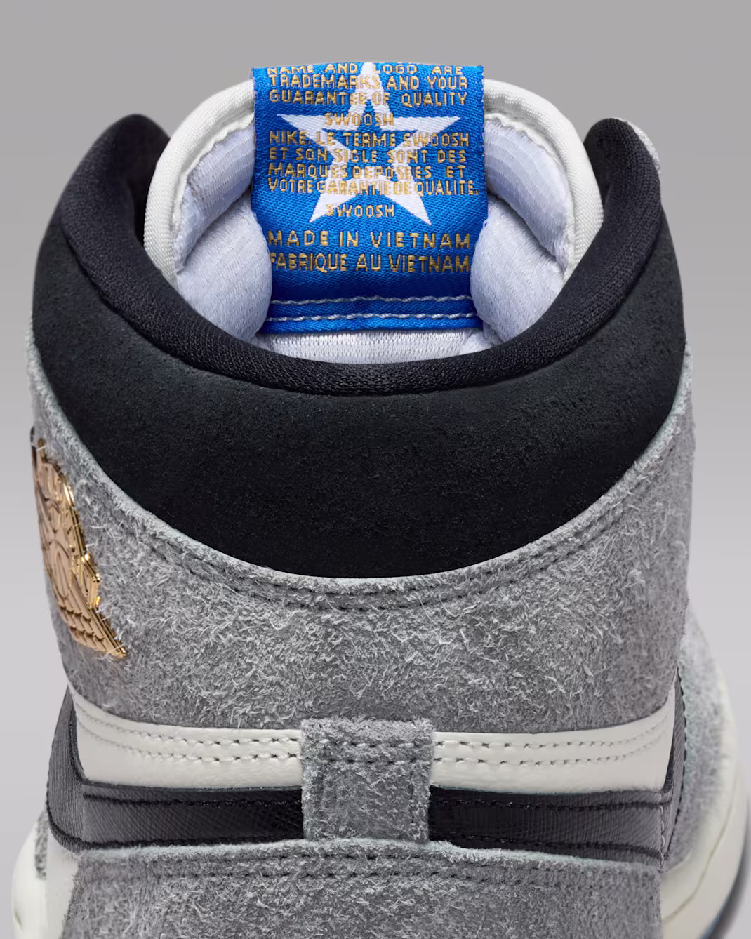 Nike Air Jordan 1 Retro High OG - View image 8